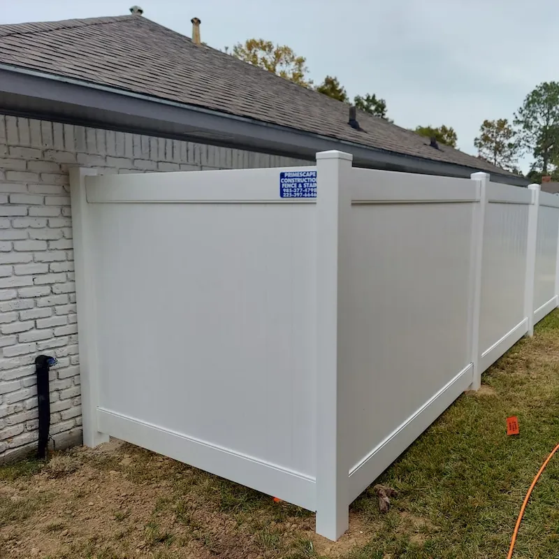 new pvc fence installed by primescape fence denham springs